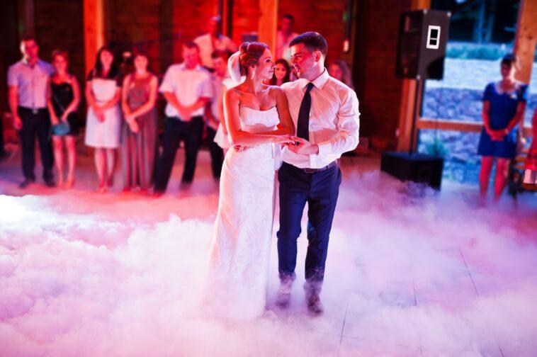 Here's the Exact Order of Dances at a Wedding Reception