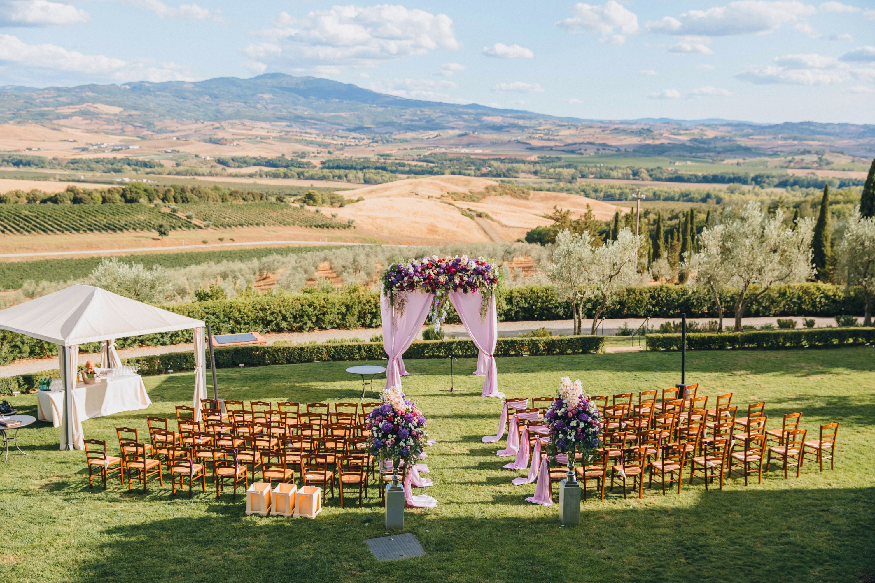 These picturesque American wedding venues offer Italian flair without the price of a wedding abroad – Chip Chick