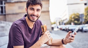 Her Fiancé Flipped On Her Over A Sandwich, So She’s Thinking Of Breaking Up With Him